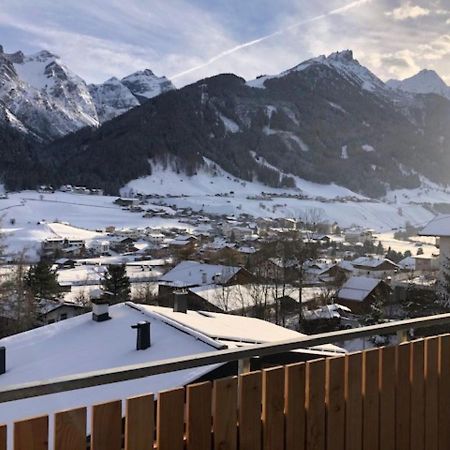 Appartement Haus Adlerhorst à Neustift im Stubaital Extérieur photo