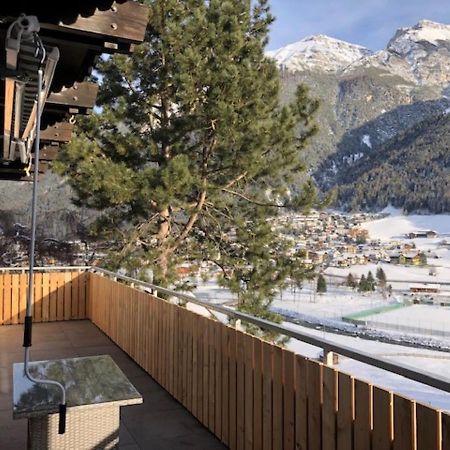 Appartement Haus Adlerhorst à Neustift im Stubaital Extérieur photo